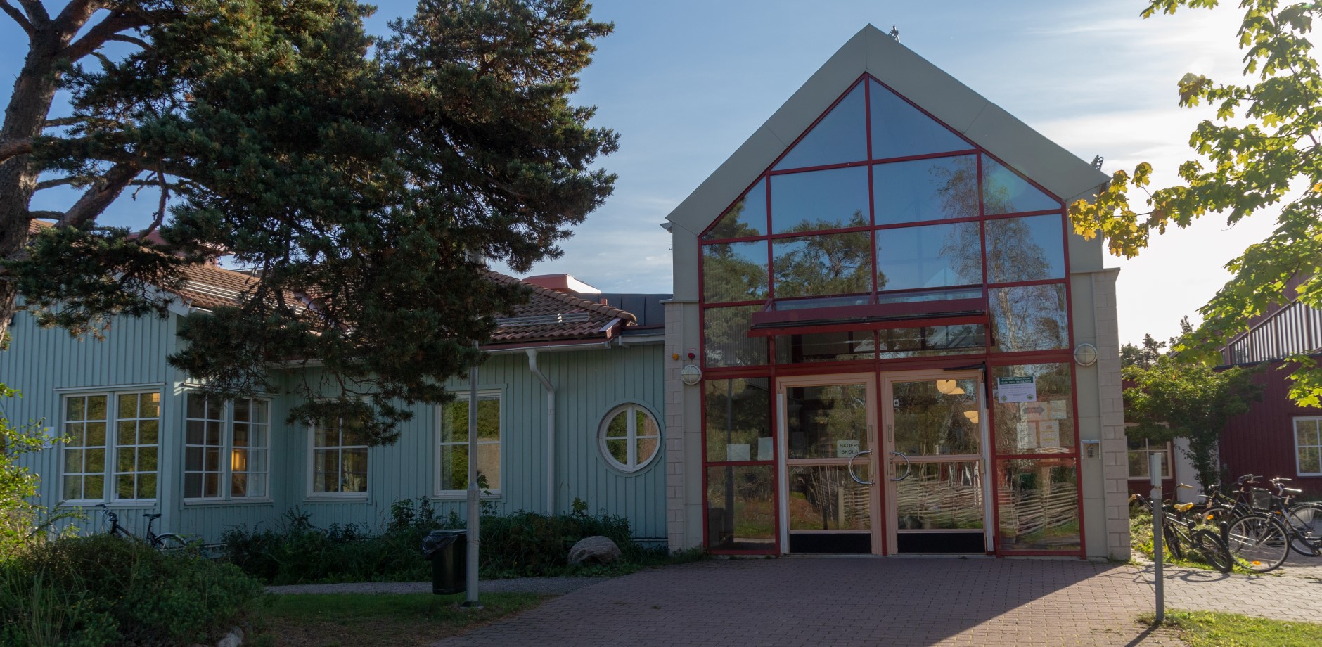 2018-09-11 Öregrunds skola [Hög].jpg
