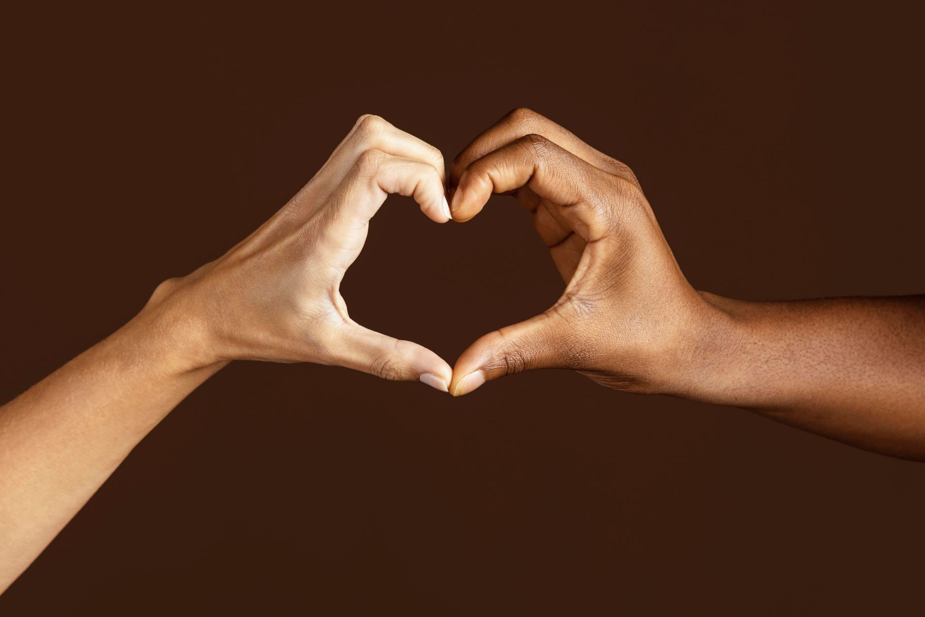 HänderSomFormarEttHjärta.jpg